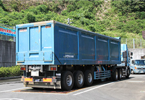 セミトレーラー