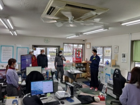 4列_テキスト下